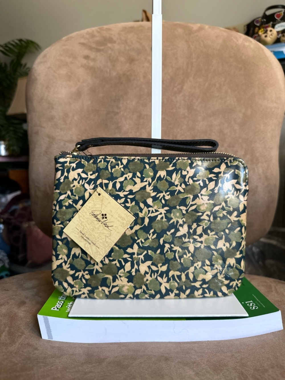 Patricia Nash Cassini Large Wrislet Olive Groves Floral Pattern New with Tag